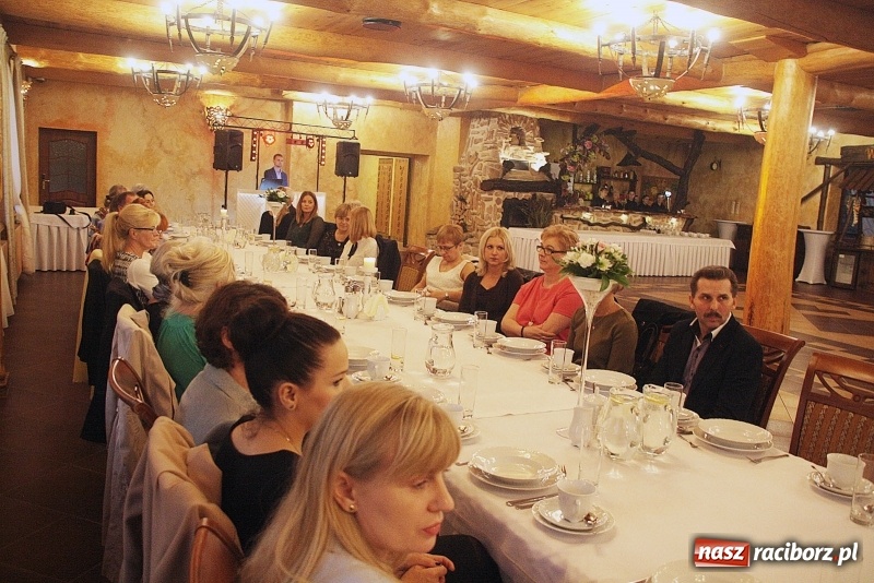 Zdjęcie w galerii na portalu naszraciborz.pl: Związkowcy z raciborskiej Solidarności świętują Dzień Edukacji Narodowej wiadomości z regionu