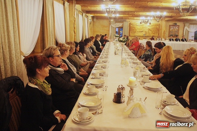 Zdjęcie w galerii na portalu naszraciborz.pl: Związkowcy z raciborskiej Solidarności świętują Dzień Edukacji Narodowej wiadomości z regionu