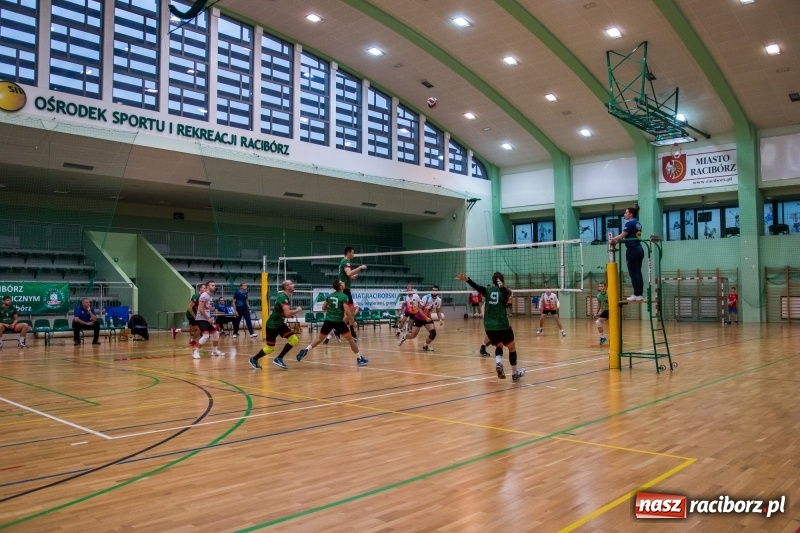 Zdjęcie w galerii na portalu naszraciborz.pl: MKSR Pyskowice nie sprawił problemów KS AZS Rafako wiadomości z regionu