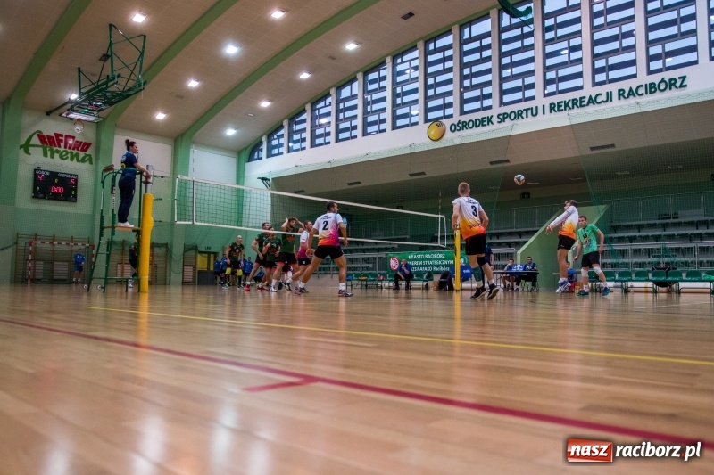 Zdjęcie w galerii na portalu naszraciborz.pl: MKSR Pyskowice nie sprawił problemów KS AZS Rafako wiadomości z regionu