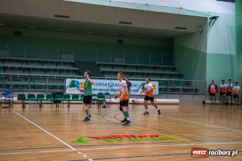 Zdjęcie w galerii na portalu naszraciborz.pl: MKSR Pyskowice nie sprawił problemów KS AZS Rafako wiadomości z regionu