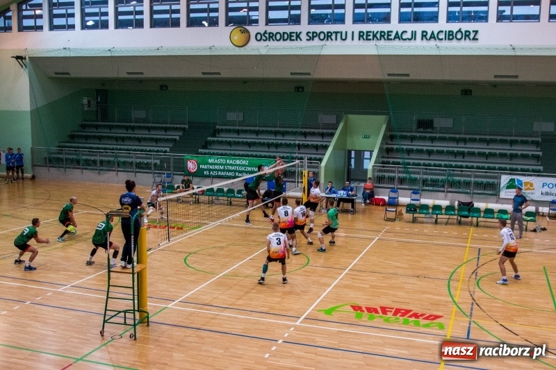 Zdjęcie w galerii na portalu naszraciborz.pl: MKSR Pyskowice nie sprawił problemów KS AZS Rafako wiadomości z regionu