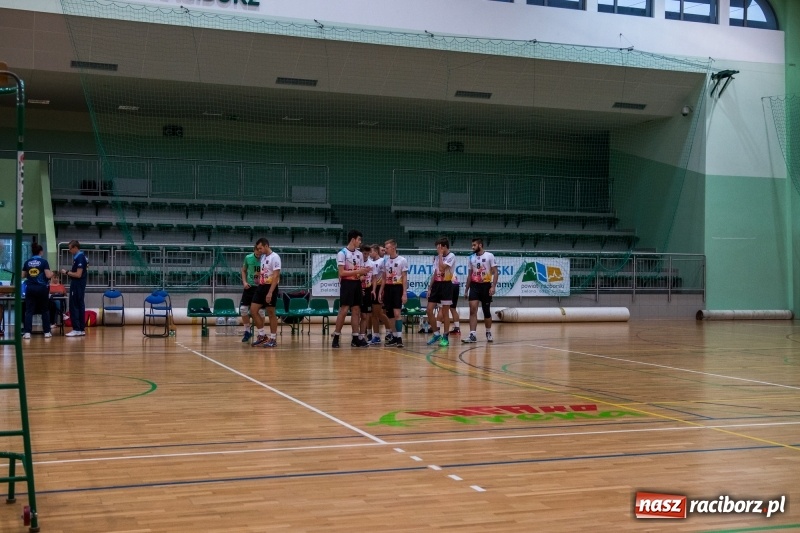 Zdjęcie w galerii na portalu naszraciborz.pl: MKSR Pyskowice nie sprawił problemów KS AZS Rafako wiadomości z regionu