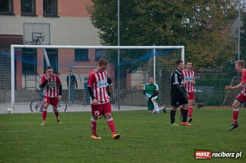 Zdjęcie w galerii na portalu naszraciborz.pl: Przyszłość Rogów II zwycięski w starciu z LKS 07 Markowice wiadomości z regionu