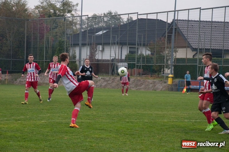 Zdjęcie w galerii na portalu naszraciborz.pl: Przyszłość Rogów II zwycięski w starciu z LKS 07 Markowice wiadomości z regionu