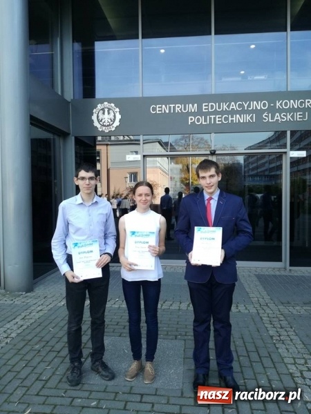 Zdjęcie w galerii na portalu naszraciborz.pl: Sukces matematyczny uczniów ZSO nr 1! Zdobyli 3. miejsce w konkursie Mat@ndo wiadomości z regionu