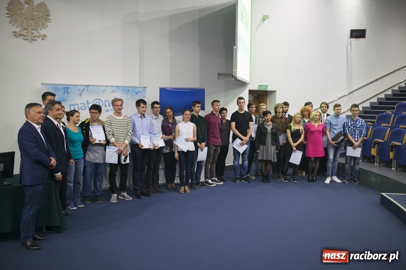 Zdjęcie w galerii na portalu naszraciborz.pl: Sukces matematyczny uczniów ZSO nr 1! Zdobyli 3. miejsce w konkursie Mat@ndo wiadomości z regionu