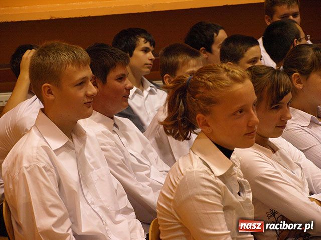 Zdjęcie w galerii na portalu naszraciborz.pl: 30 lat szkoły w Krzanowicach wiadomości z regionu