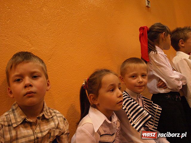 Zdjęcie w galerii na portalu naszraciborz.pl: 30 lat szkoły w Krzanowicach wiadomości z regionu