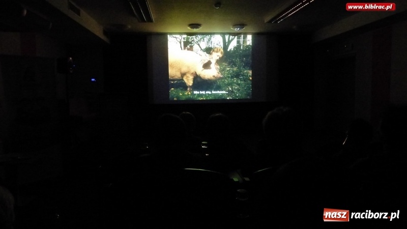 Zdjęcie w galerii na portalu naszraciborz.pl: Filmy pod specjalnym nadzorem, czyli raciborzanie gościnnie w bibliotece w Karwinie wiadomości z regionu