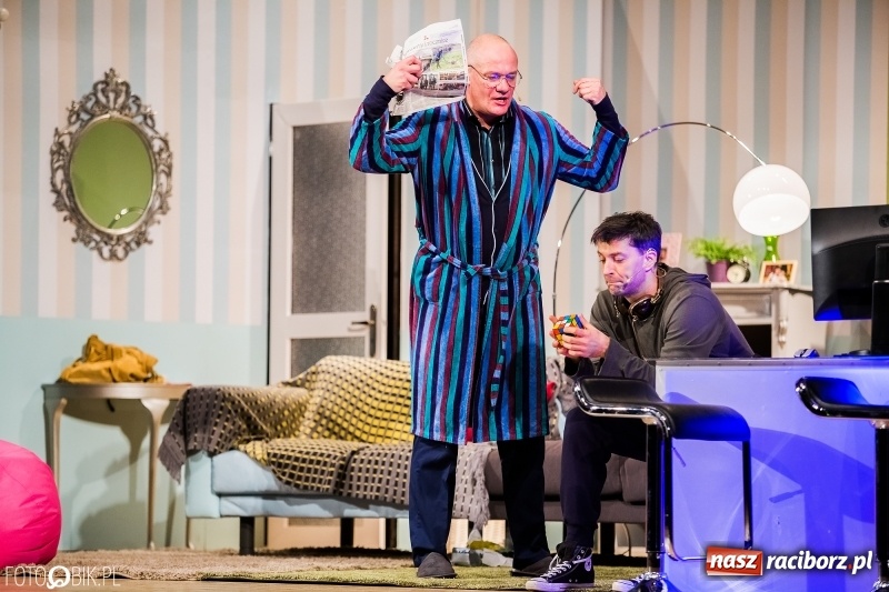 Zdjęcie w galerii na portalu naszraciborz.pl: Selfie.com.pl, czyli gwiazdy na scenie Raciborskiego Centrum Kultury wiadomości z regionu