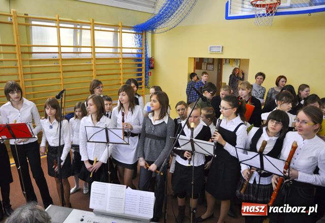 Zdjęcie w galerii na portalu naszraciborz.pl: Wielka uczta dla każdego chętnego wiadomości z regionu