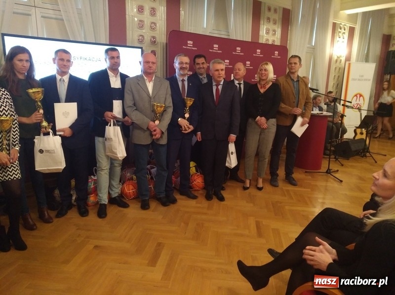 Zdjęcie w galerii na portalu naszraciborz.pl: Sport szkolny. Victoria najlepsza na Śląsku, GMS drugi  wiadomości z regionu