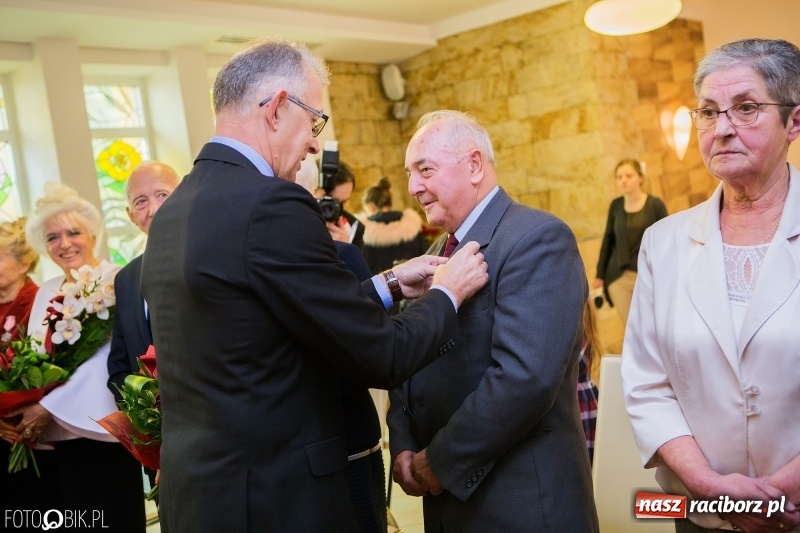 Zdjęcie w galerii na portalu naszraciborz.pl: Jubileusze 50-lecia małżeństwa w raciborskim Urzędzie Stanu Cywilnego wiadomości z regionu