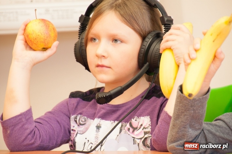 Zdjęcie w galerii na portalu naszraciborz.pl: Pierwsze szkolne zajęcia przedszkolaków. SP 18 otwarła drzwi dla najmłodszych wiadomości z regionu