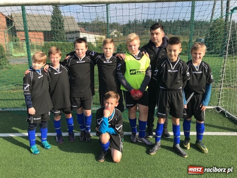 Zdjęcie w galerii na portalu naszraciborz.pl: Puchar Tymbarku. Zespół Nędzy awansował do finału powiatowego wiadomości z regionu