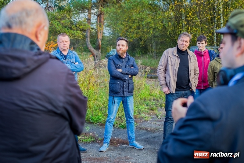 Zdjęcie w galerii na portalu naszraciborz.pl: Wizyta na terenie asfalciarni PRD. Mieszkańcy nie chcieli zobaczyć zakładu wiadomości z regionu