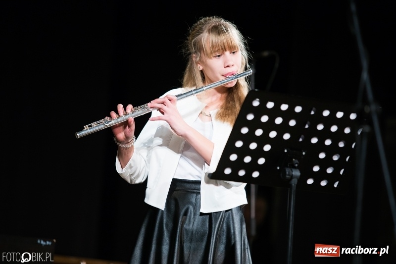Zdjęcie w galerii na portalu naszraciborz.pl: Błogosławiony ksiądz dr Emil Szramek bohaterem Wieczoru Polskiego w Strzesze wiadomości z regionu