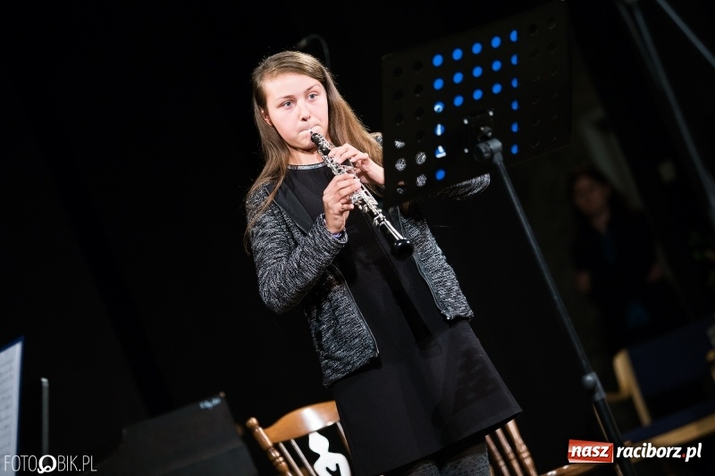 Zdjęcie w galerii na portalu naszraciborz.pl: Błogosławiony ksiądz dr Emil Szramek bohaterem Wieczoru Polskiego w Strzesze wiadomości z regionu