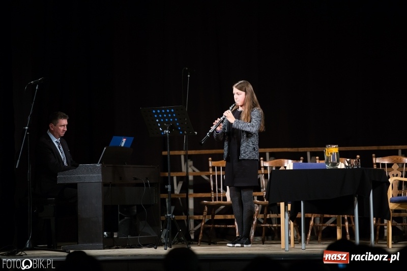 Zdjęcie w galerii na portalu naszraciborz.pl: Błogosławiony ksiądz dr Emil Szramek bohaterem Wieczoru Polskiego w Strzesze wiadomości z regionu