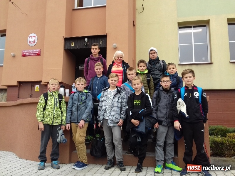 Zdjęcie w galerii na portalu naszraciborz.pl: Grzegorzowice awansowały do finału powiatowego turnieju o Puchar Tymbarku wiadomości z regionu