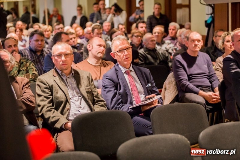 Zdjęcie w galerii na portalu naszraciborz.pl: Asfalciarnia na Płoni. Prace trwają, terminu przeprowadzki brak  wiadomości z regionu