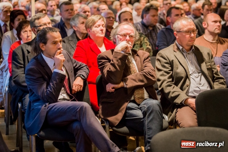 Zdjęcie w galerii na portalu naszraciborz.pl: Asfalciarnia na Płoni. Prace trwają, terminu przeprowadzki brak  wiadomości z regionu