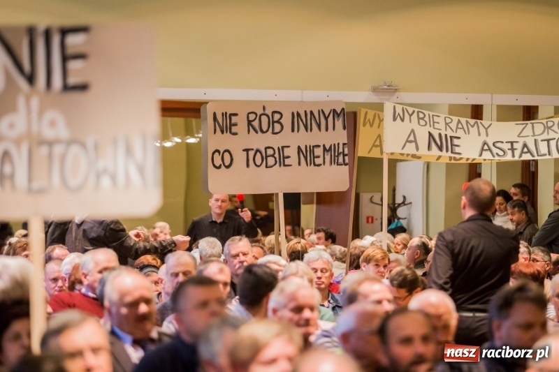 Zdjęcie w galerii na portalu naszraciborz.pl: Asfalciarnia na Płoni. Prace trwają, terminu przeprowadzki brak  wiadomości z regionu