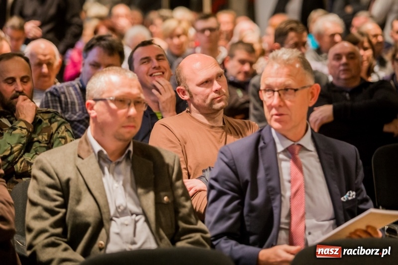 Zdjęcie w galerii na portalu naszraciborz.pl: Asfalciarnia na Płoni. Prace trwają, terminu przeprowadzki brak  wiadomości z regionu