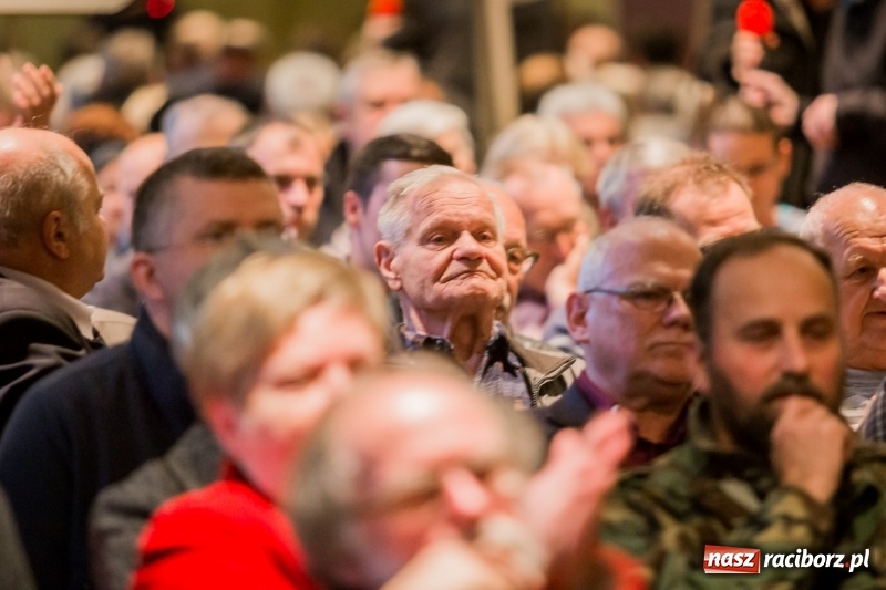 Zdjęcie w galerii na portalu naszraciborz.pl: Asfalciarnia na Płoni. Prace trwają, terminu przeprowadzki brak  wiadomości z regionu