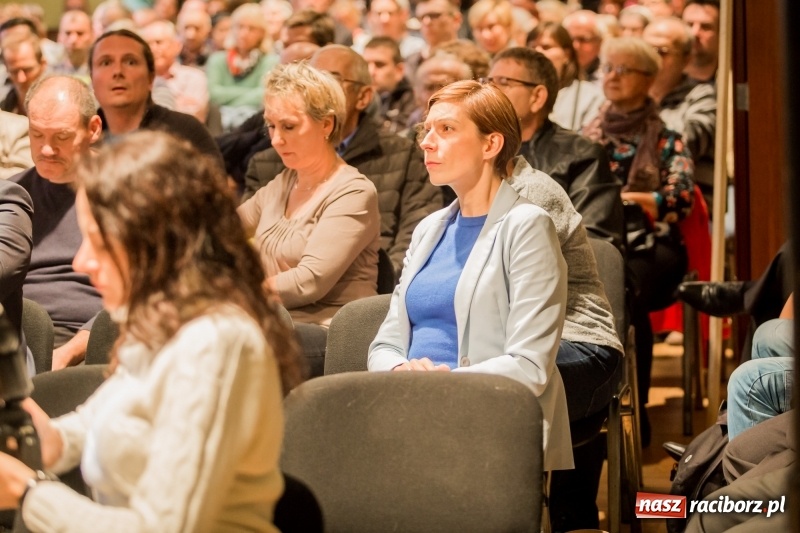 Zdjęcie w galerii na portalu naszraciborz.pl: Asfalciarnia na Płoni. Prace trwają, terminu przeprowadzki brak  wiadomości z regionu
