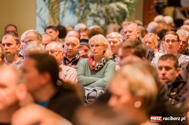 Zdjęcie w galerii na portalu naszraciborz.pl: Asfalciarnia na Płoni. Prace trwają, terminu przeprowadzki brak  wiadomości z regionu