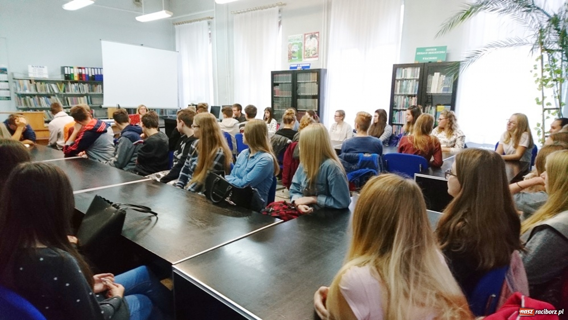 Zdjęcie w galerii na portalu naszraciborz.pl: Uczyli się jak rozwiązywać spory wiadomości z regionu