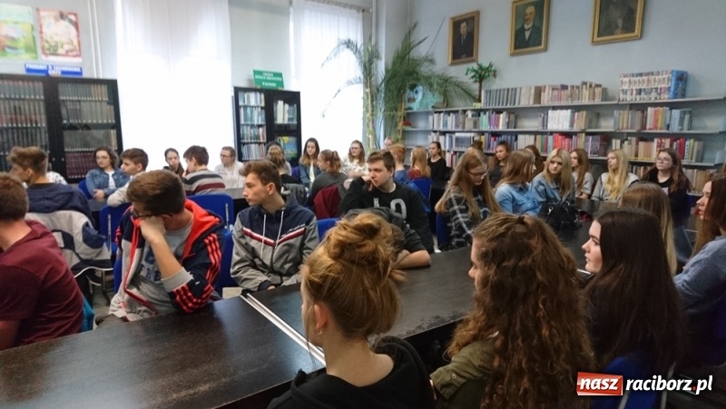 Zdjęcie w galerii na portalu naszraciborz.pl: Uczyli się jak rozwiązywać spory wiadomości z regionu