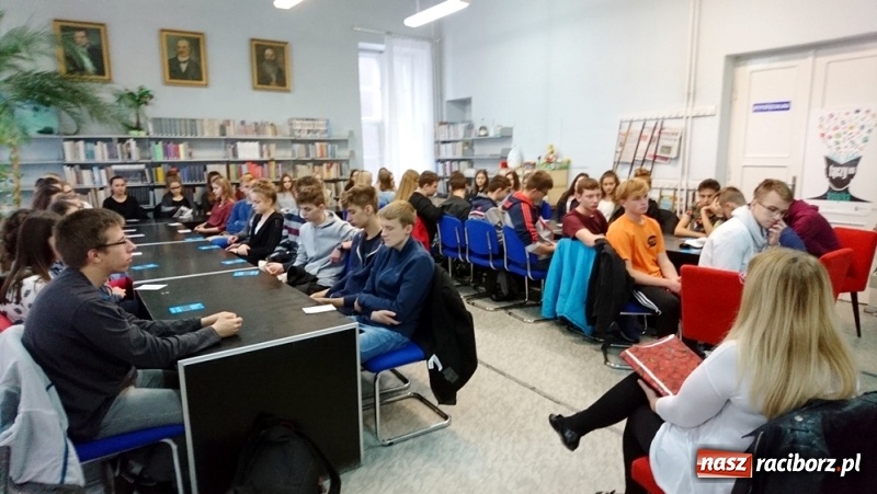 Zdjęcie w galerii na portalu naszraciborz.pl: Uczyli się jak rozwiązywać spory wiadomości z regionu