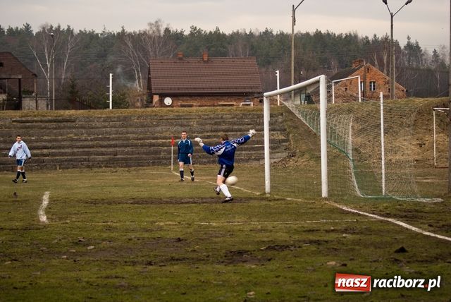 Zdjęcie w galerii na portalu naszraciborz.pl: Wiosenna porażka Górek Śląskich wiadomości z regionu