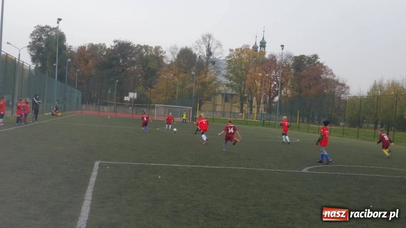 Zdjęcie w galerii na portalu naszraciborz.pl: Drużyna SP 18 awansowała do finału powiatowego turnieju o Puchar Tymbarku wiadomości z regionu
