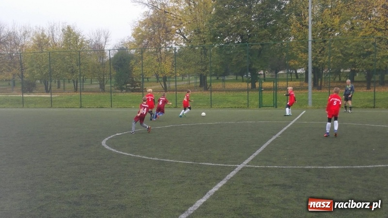Zdjęcie w galerii na portalu naszraciborz.pl: Drużyna SP 18 awansowała do finału powiatowego turnieju o Puchar Tymbarku wiadomości z regionu