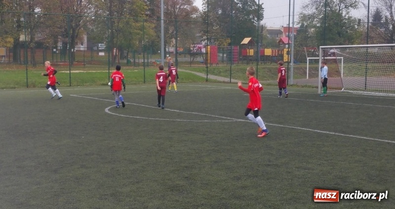 Zdjęcie w galerii na portalu naszraciborz.pl: Drużyna SP 18 awansowała do finału powiatowego turnieju o Puchar Tymbarku wiadomości z regionu
