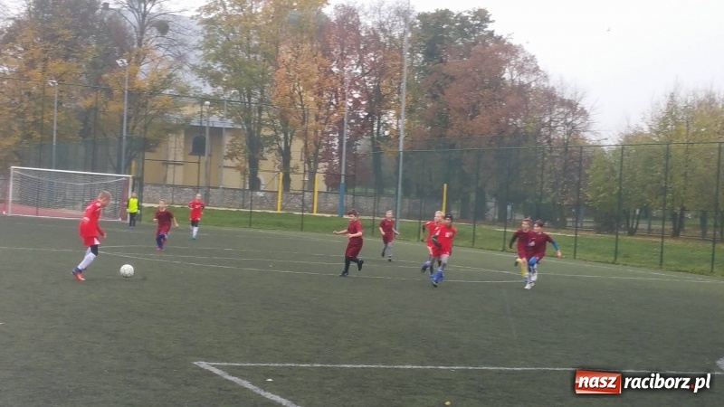 Zdjęcie w galerii na portalu naszraciborz.pl: Drużyna SP 18 awansowała do finału powiatowego turnieju o Puchar Tymbarku wiadomości z regionu