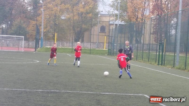 Zdjęcie w galerii na portalu naszraciborz.pl: Drużyna SP 18 awansowała do finału powiatowego turnieju o Puchar Tymbarku wiadomości z regionu