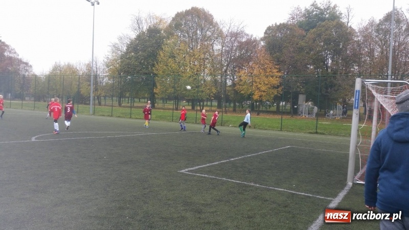 Zdjęcie w galerii na portalu naszraciborz.pl: Drużyna SP 18 awansowała do finału powiatowego turnieju o Puchar Tymbarku wiadomości z regionu