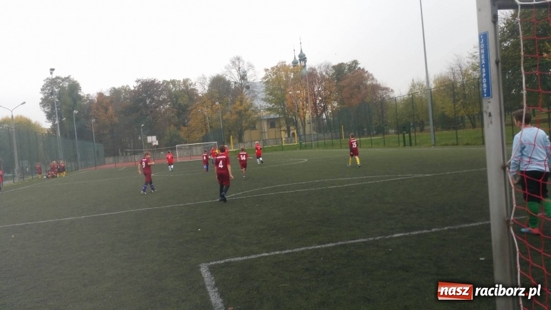 Zdjęcie w galerii na portalu naszraciborz.pl: Drużyna SP 18 awansowała do finału powiatowego turnieju o Puchar Tymbarku wiadomości z regionu