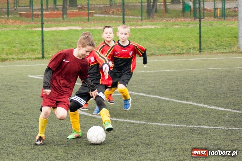 Zdjęcie w galerii na portalu naszraciborz.pl: Drużyna SP 18 awansowała do finału powiatowego turnieju o Puchar Tymbarku wiadomości z regionu