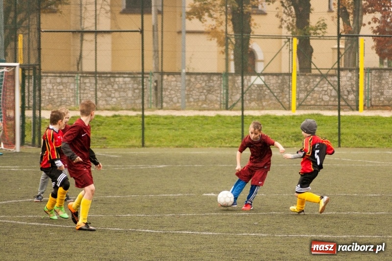 Zdjęcie w galerii na portalu naszraciborz.pl: Drużyna SP 18 awansowała do finału powiatowego turnieju o Puchar Tymbarku wiadomości z regionu