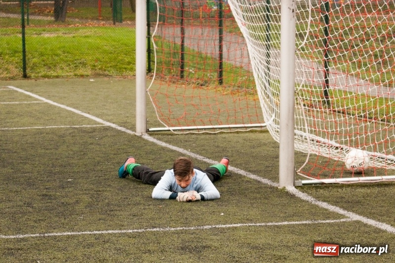 Zdjęcie w galerii na portalu naszraciborz.pl: Drużyna SP 18 awansowała do finału powiatowego turnieju o Puchar Tymbarku wiadomości z regionu