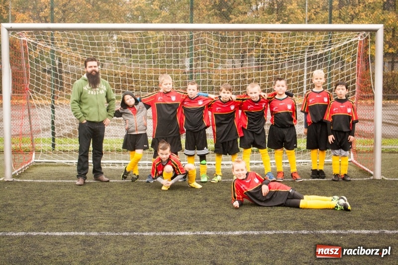 Zdjęcie w galerii na portalu naszraciborz.pl: Drużyna SP 18 awansowała do finału powiatowego turnieju o Puchar Tymbarku wiadomości z regionu