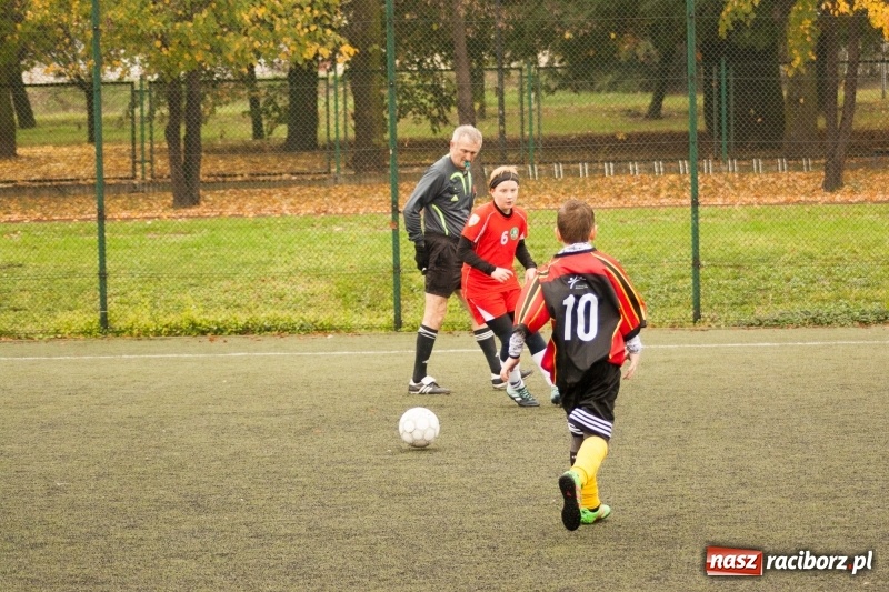 Zdjęcie w galerii na portalu naszraciborz.pl: Drużyna SP 18 awansowała do finału powiatowego turnieju o Puchar Tymbarku wiadomości z regionu