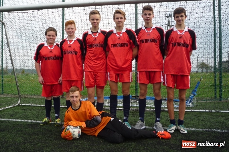 Zdjęcie w galerii na portalu naszraciborz.pl: Gminne Igrzyska Młodzieży Szkolnej w piłce nożnej chłopców  wiadomości z regionu