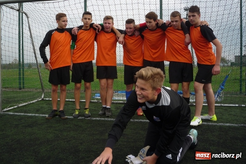 Zdjęcie w galerii na portalu naszraciborz.pl: Gminne Igrzyska Młodzieży Szkolnej w piłce nożnej chłopców  wiadomości z regionu